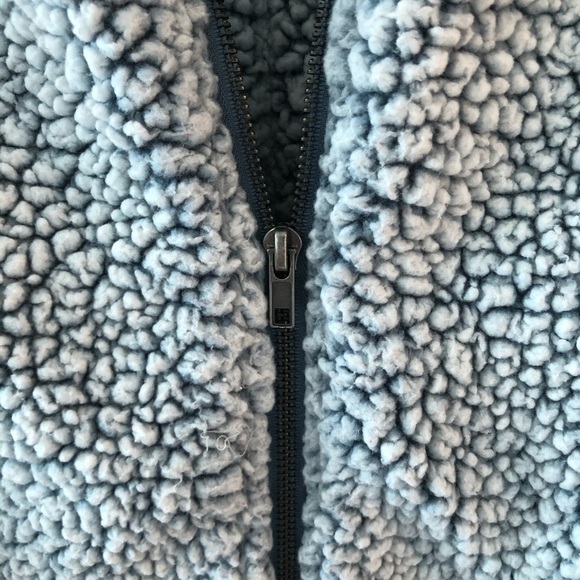 Thread & Supply Sherpa Vest Size S - Picture 9 of 15